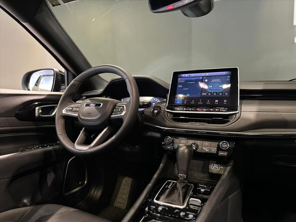 COMPASS 2.0 HURRICANE 4 TURBO GASOLINA BLACKHAWK AT95