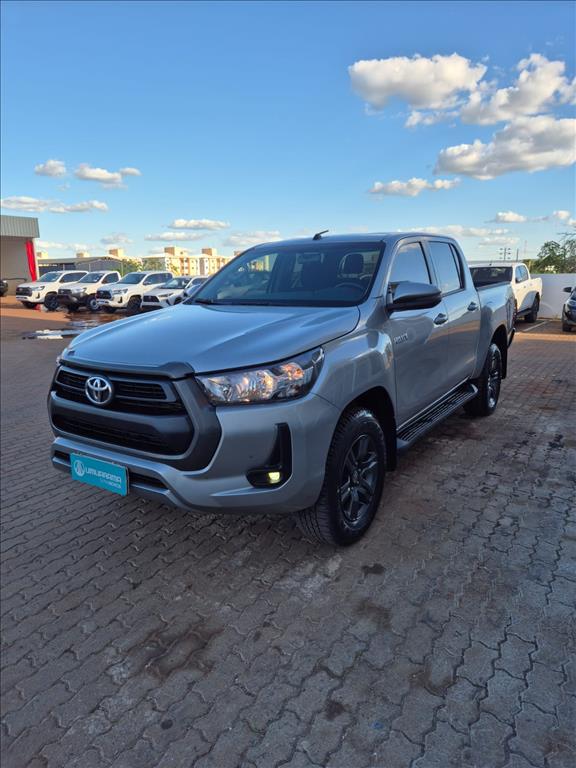HILUX 2.8 D-4D TURBO DIESEL CD SR 4X4 AUTOMÁTICO2