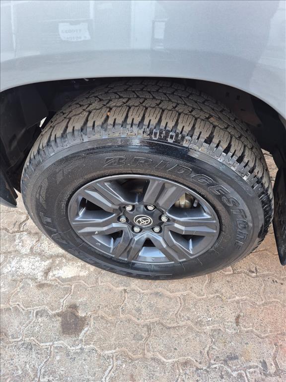 HILUX 2.8 D-4D TURBO DIESEL CD SR 4X4 AUTOMÁTICO7