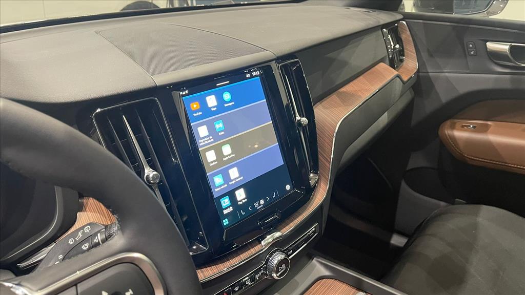 XC60 2.0 T8 RECHARGE PLUS AWD GEARTRONIC10