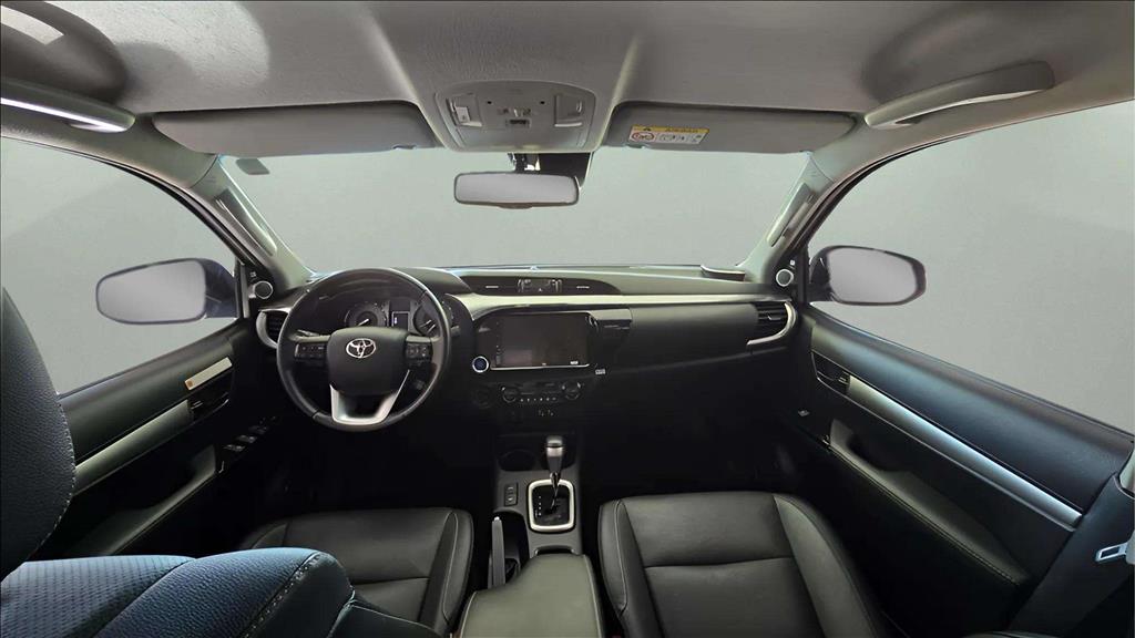 HILUX 2.8 D-4D TURBO DIESEL CD SRX 4X4 AUTOMÁTICO9