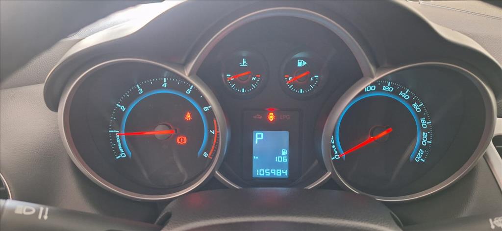 CRUZE 1.8 LT 16V FLEX 4P MANUAL10