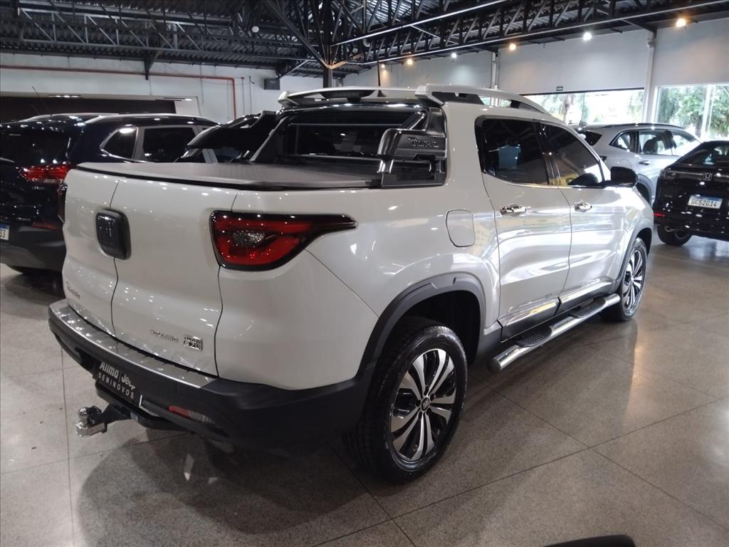 TORO 1.3 TURBO 270 FLEX VOLCANO AT64