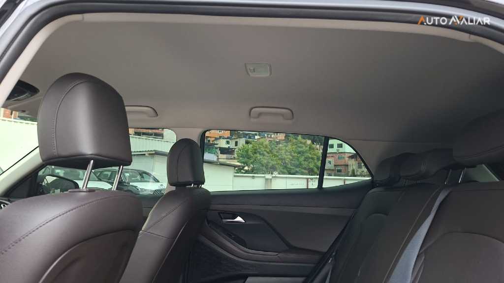 Hyundai-CRETA-1.0 TGDI FLEX PLATINUM AUTOMÁTICO