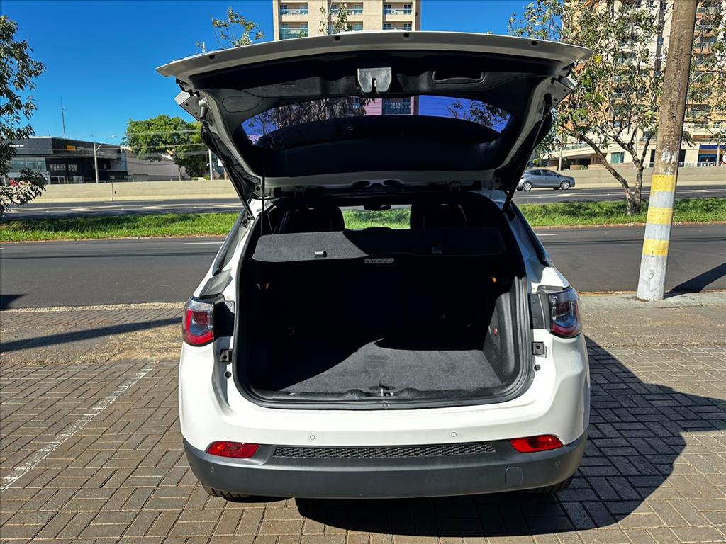 COMPASS 2.0 16V DIESEL LIMITED 4X4 AUTOMÁTICO5