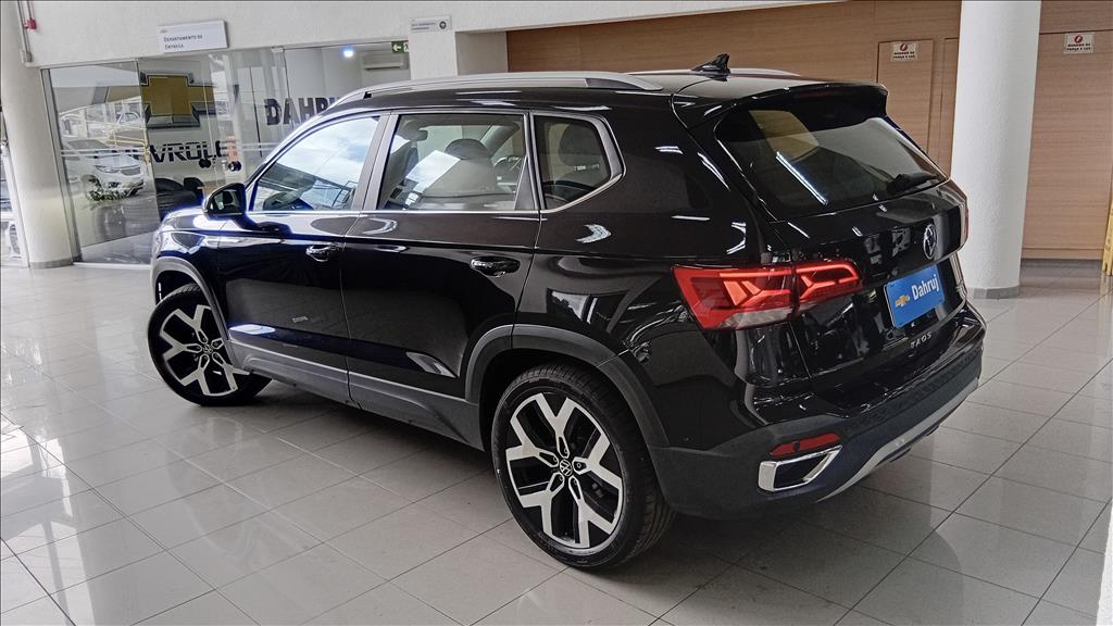 TAOS 1.4 250 TSI TOTAL FLEX HIGHLINE AUTOMÁTICO5