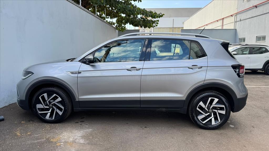T-CROSS 1.4 250 TSI TOTAL FLEX HIGHLINE AUTOMÁTICO16
