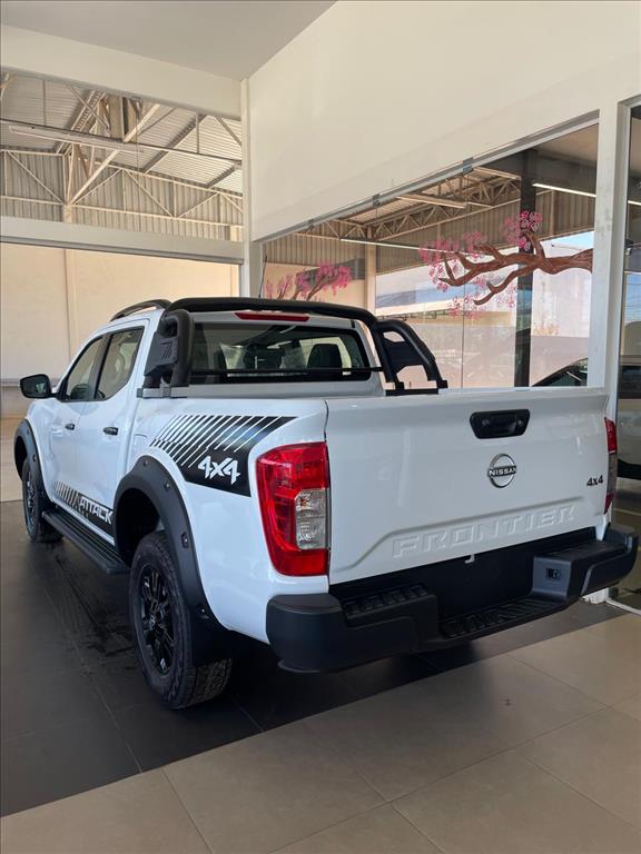 FRONTIER 2.3 16V TURBO DIESEL ATTACK CD 4X4 AUTOMÁTICO5