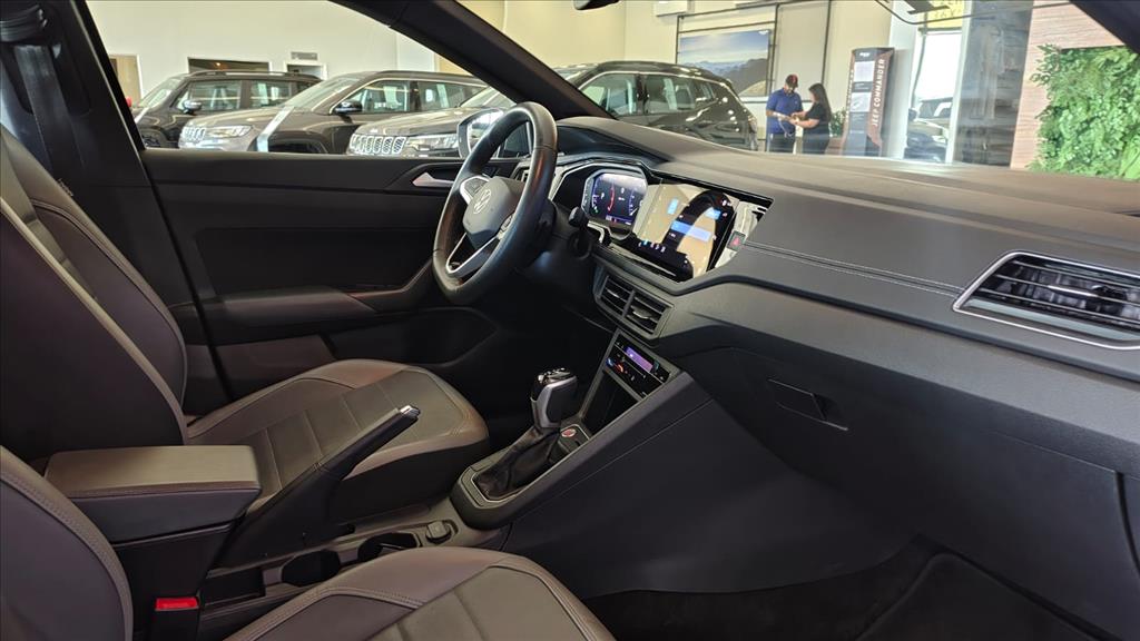 NIVUS 1.0 200 TSI TOTAL FLEX HIGHLINE AUTOMÁTICO10