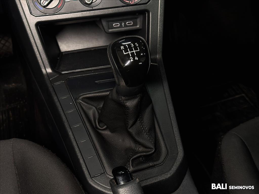 POLO 1.0 MPI TRACK MANUAL12