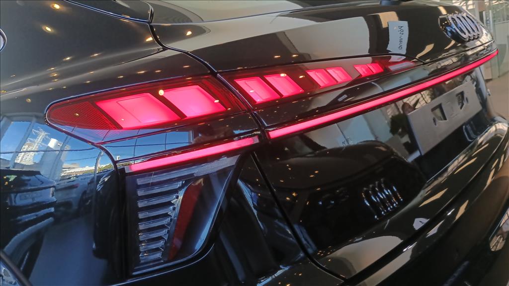 Q3 2.0 TFSI GASOLINA SPORTBACK LAUNCH EDITION QUATTRO S TRONIC10