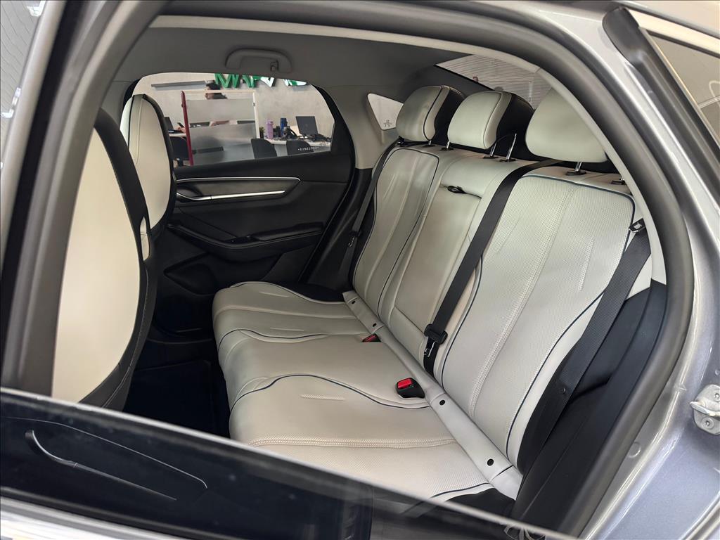 KING 1.5 DM-I PHEV GS AUTOMÁTICO8