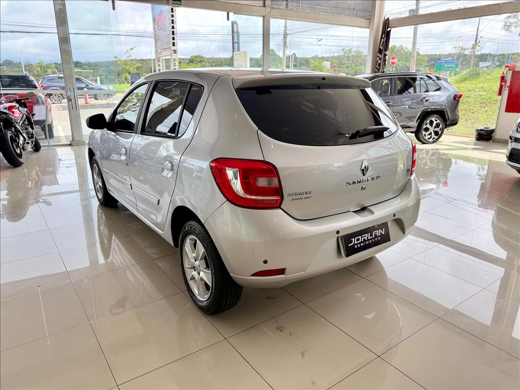 SANDERO 1.6 DYNAMIQUE 8V FLEX 4P AUTOMATIZADO8