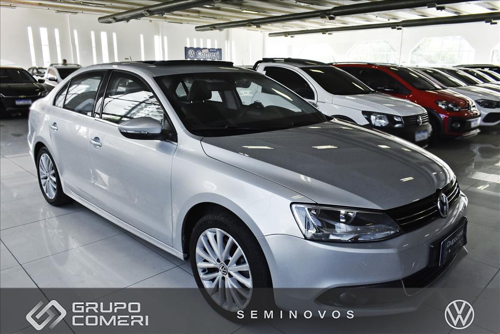 JETTA 2.0 TSI HIGHLINE 211CV GASOLINA 4P TIPTRONIC2