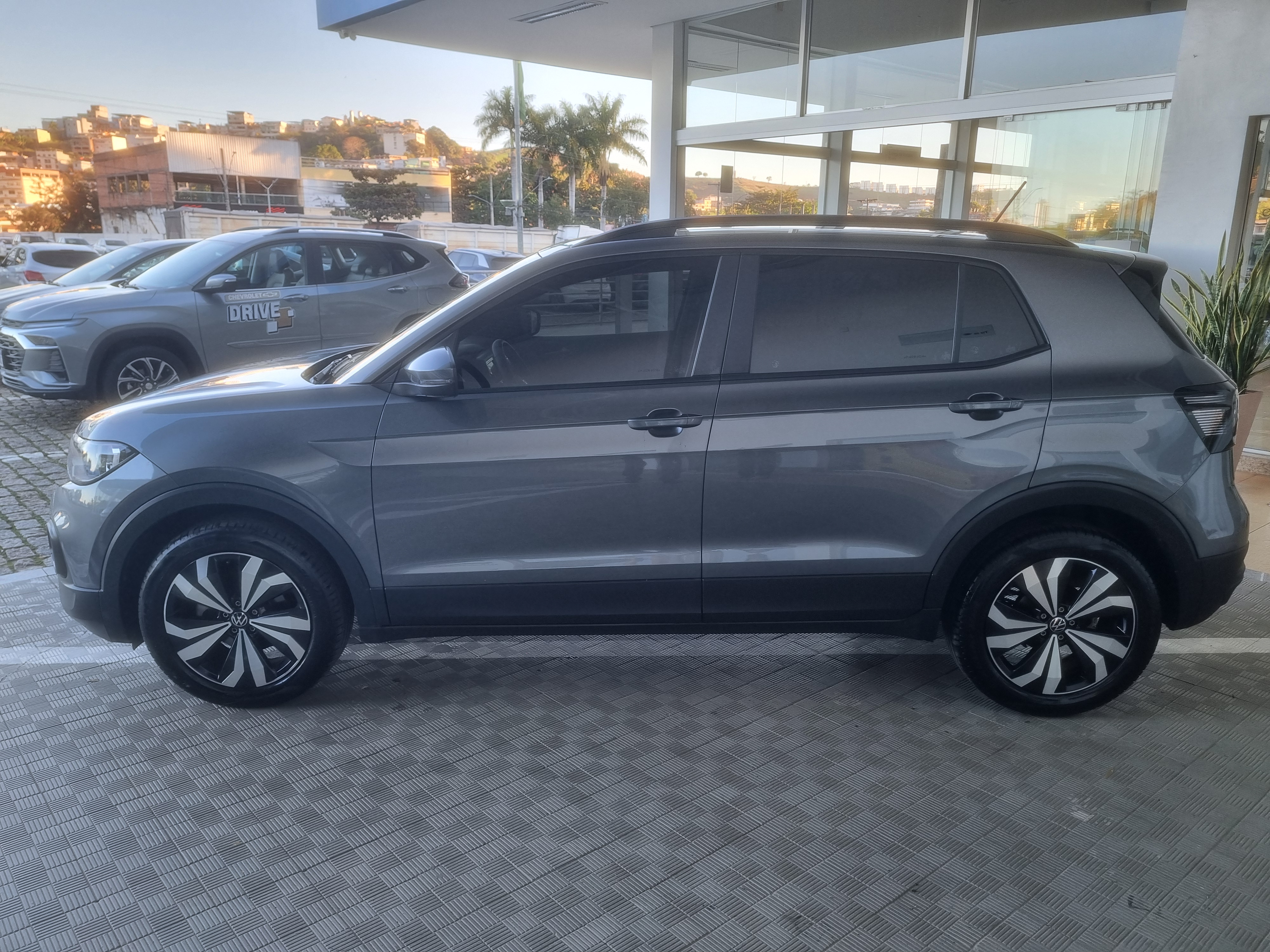 T-CROSS 1.0 200 TSI TOTAL FLEX AUTOMÁTICO