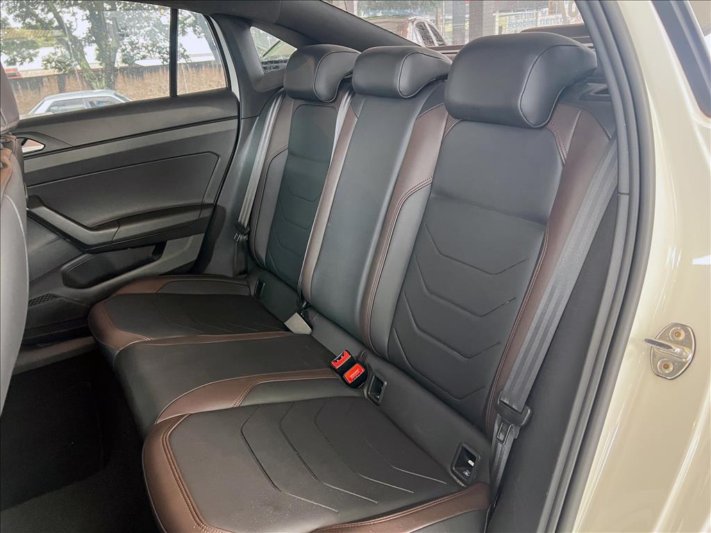 VIRTUS 1.0 200 TSI HIGHLINE AUTOMÁTICO17