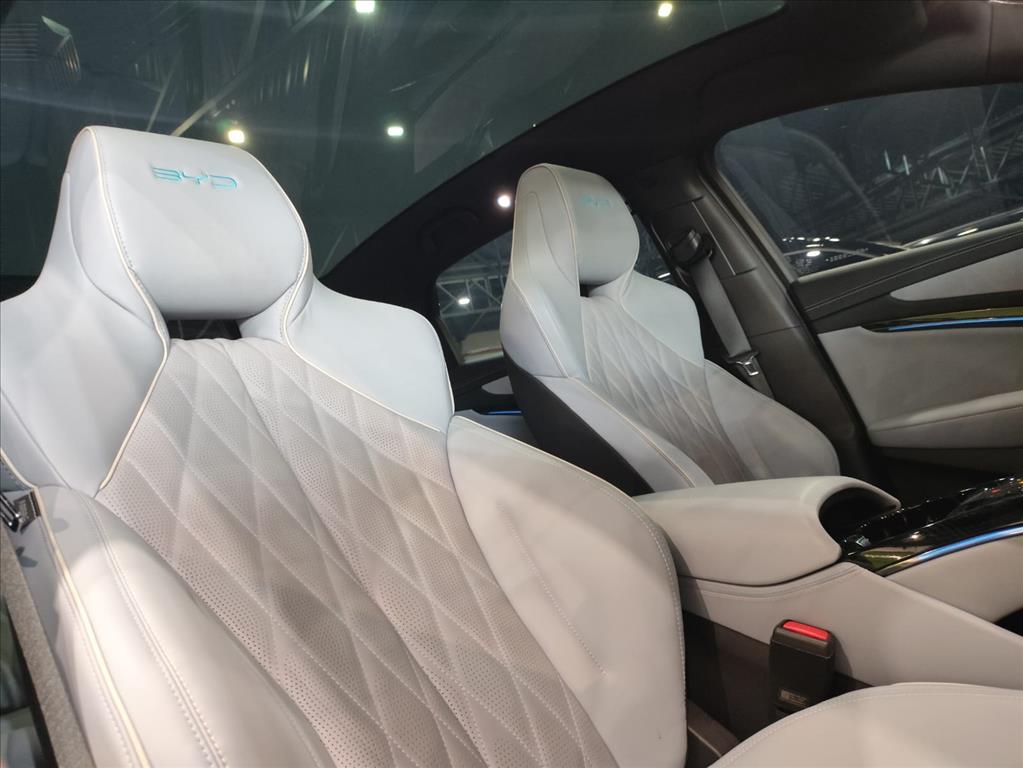 SEAL 82,5 KW ELÉTRICO AWD SEAL 82,5 KW ELÉTRICO AWD
