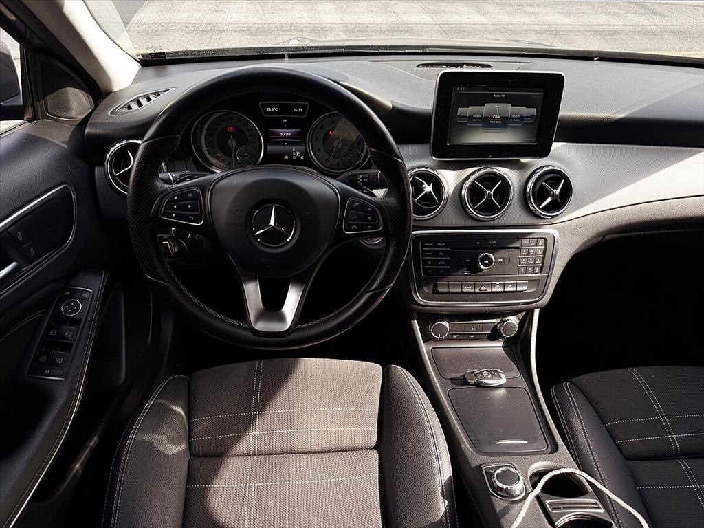Mercedes-Benz Gla 200 - 1.6 CGI ADVANCE 16V TURBO FLEX 4P AUTOMÁTICO