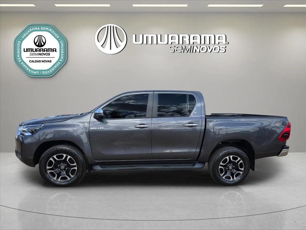 HILUX 2.8 D-4D TURBO DIESEL CD SRV 4X4 AUTOMÁTICO6
