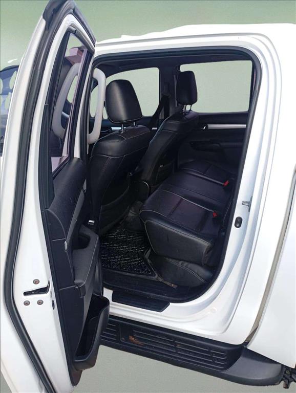 HILUX 2.7 VVT-i FLEX CD SR 4X2 AUTOMÁTICO7