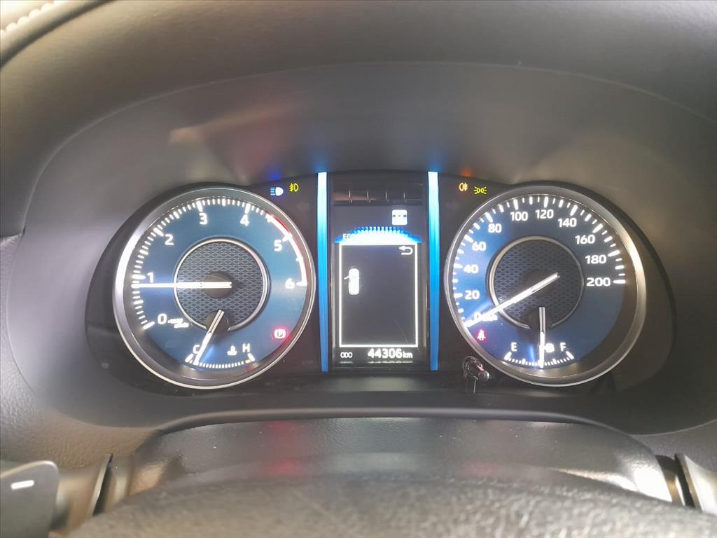 HILUX SW4 2.8 D-4D TURBO DIESEL SRX 7L 4X4 AUTOMÁTICO5