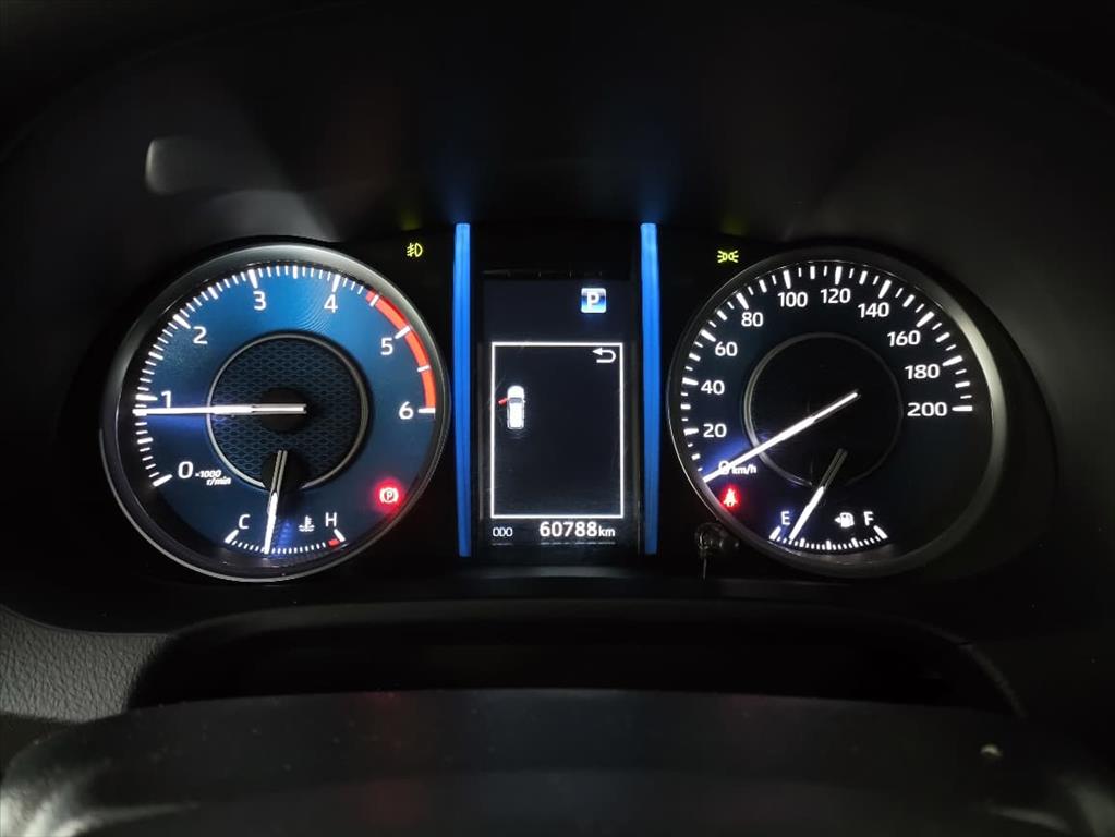 HILUX SW4 2.8 D-4D TURBO DIESEL SRX 7L 4X4 AUTOMÁTICO8