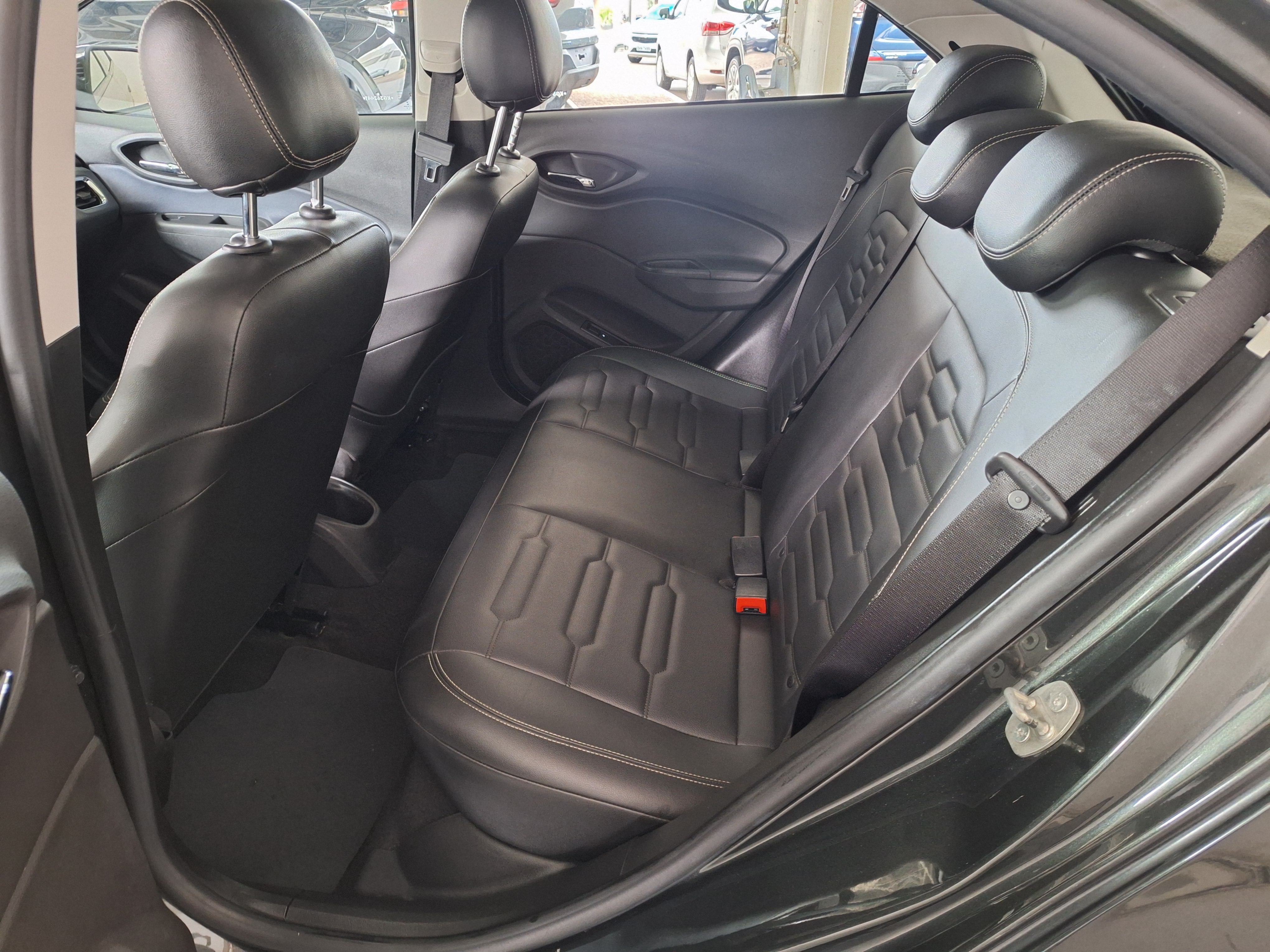 GM - Chevrolet-ONIX-1.4 MPFI LTZ 8V FLEX 4P AUTOMÁTICO