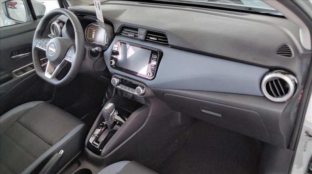 VERSA 1.6 16V FLEX EXCLUSIVE XTRONIC5