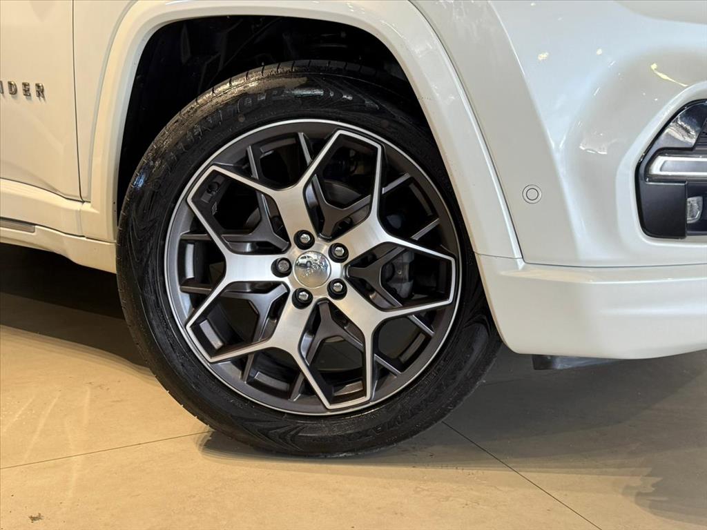 COMMANDER 1.3 T270 TURBO FLEX OVERLAND AT62