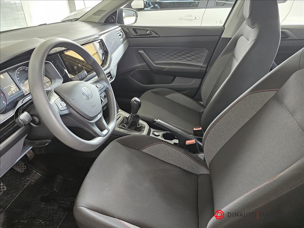 VW - Volkswagen-POLO-1.0 MPI TRACK MANUAL