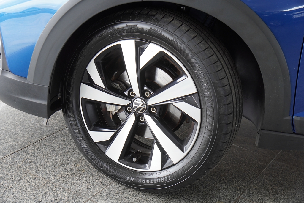 NIVUS 1.0 200 TSI TOTAL FLEX HIGHLINE AUTOMÁTICO5