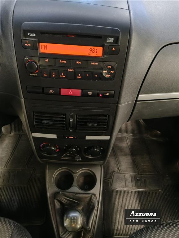 IDEA 1.4 MPI ELX 8V FLEX 4P MANUAL