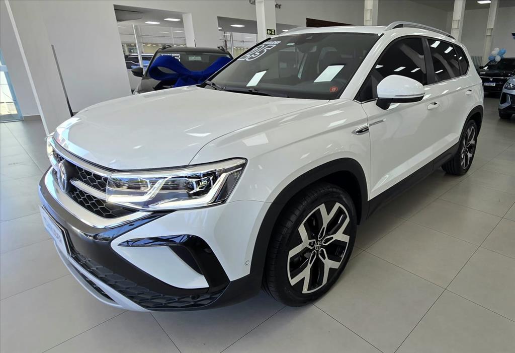 TAOS 1.4 250 TSI TOTAL FLEX HIGHLINE AUTOMÁTICO1