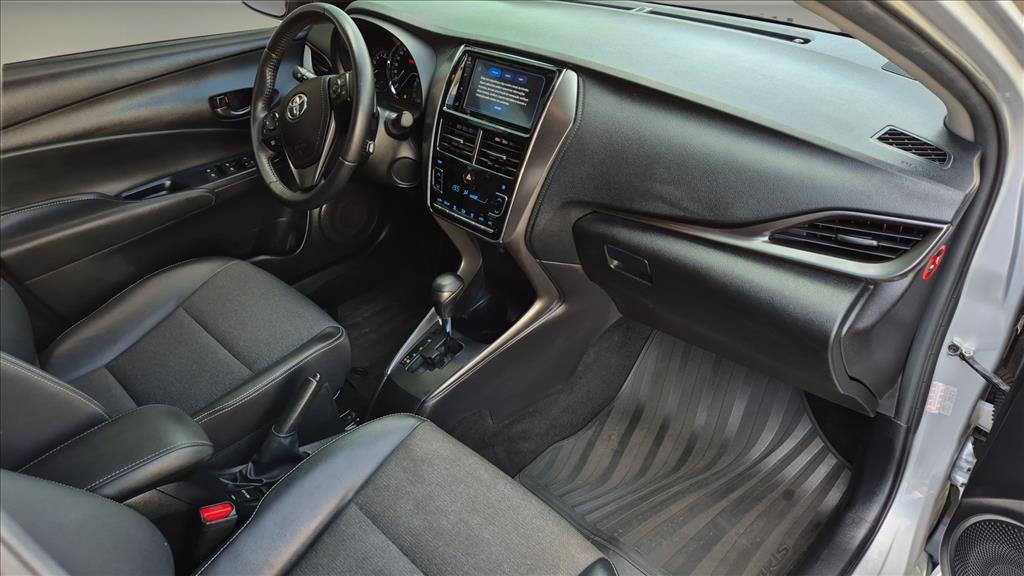 YARIS 1.5 16V FLEX SEDAN XS MULTIDRIVE7