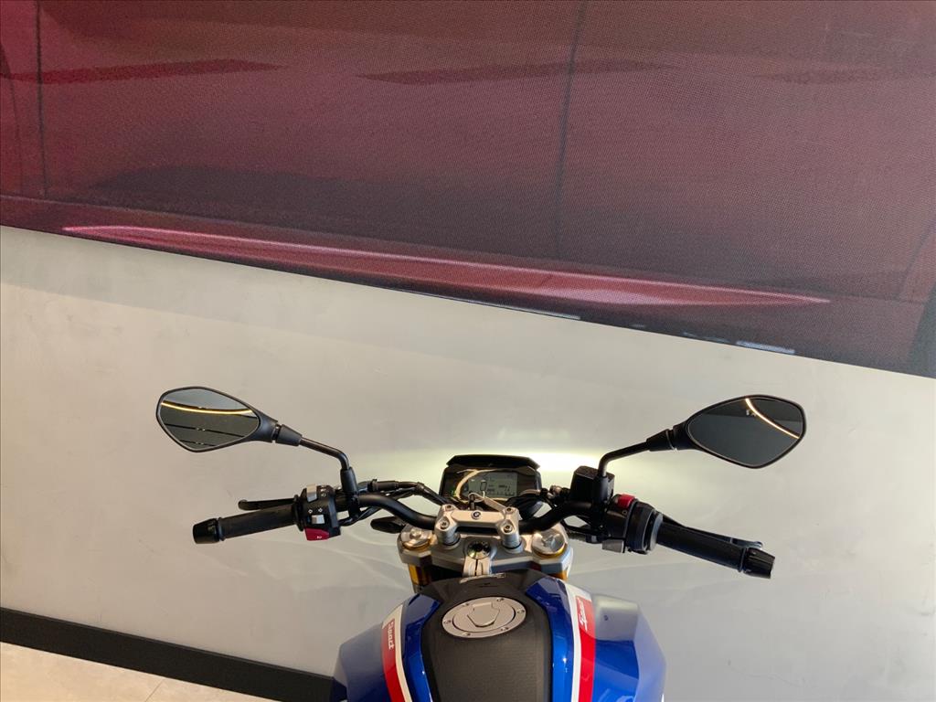 BMW Motorrad-G-310 R