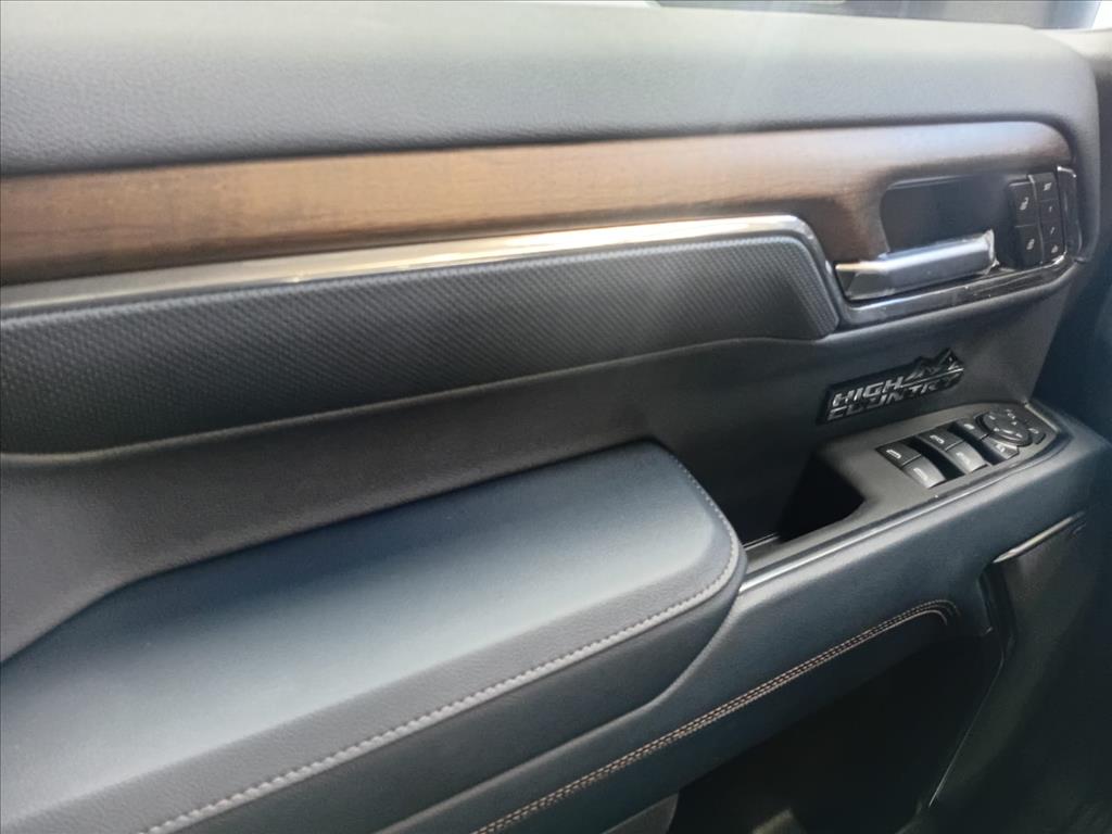 SILVERADO 5.3 V8 GASOLINA 1500 HIGH COUNTRY 4X4 AUTOMÁTICO7