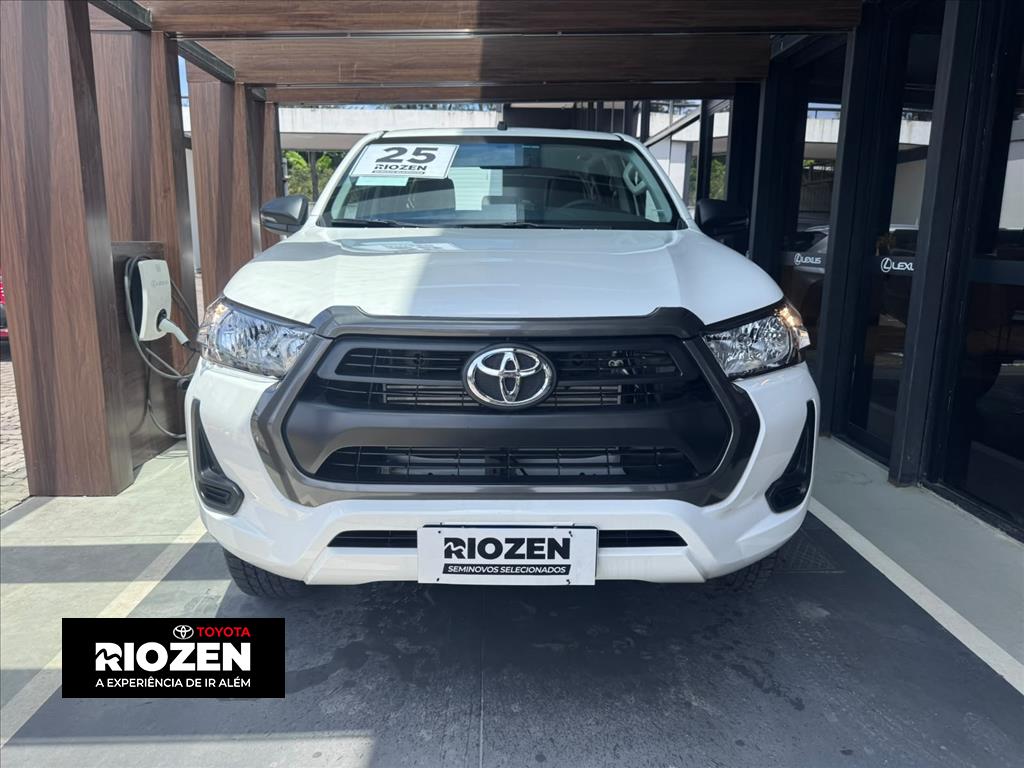 HILUX 2.8 D-4D TURBO DIESEL CD POWER PACK 4X4 AUTOMÁTICO10