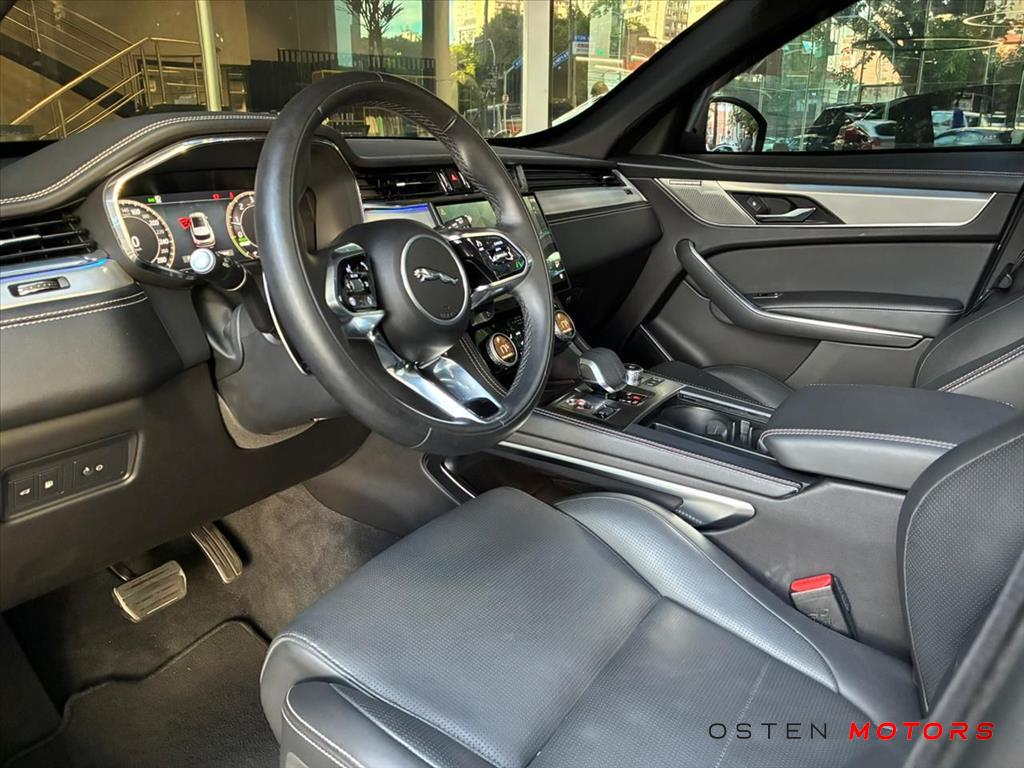 Jaguar-F-PACE-2.0 P400e PHEV R-DYNAMIC SE AWD AUTOMÁTICO
