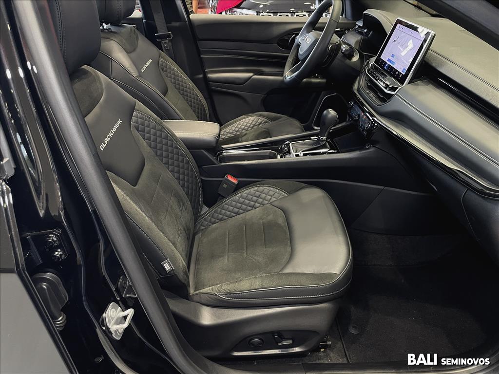 COMPASS 2.0 HURRICANE 4 TURBO GASOLINA BLACKHAWK AT911