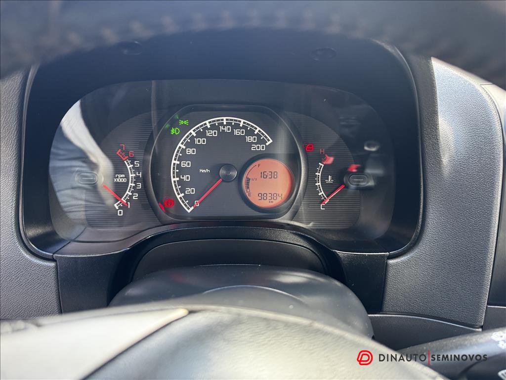 Fiat-STRADA-1.4 MPI FREEDOM CD 8V FLEX 3P MANUAL