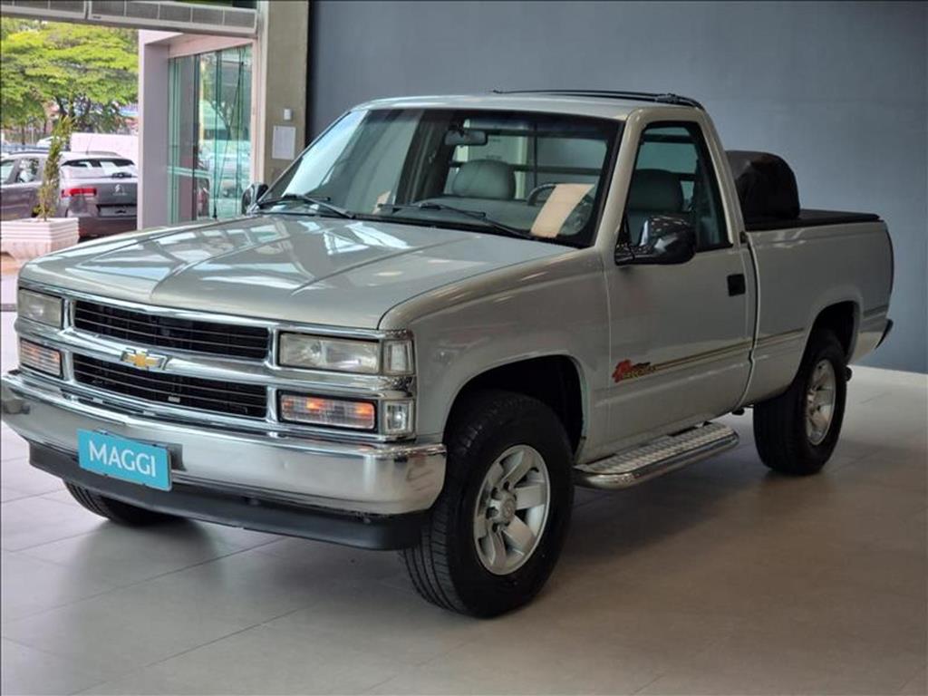 Seminovos certificados CHEVROLET SILVERADO 4.2 CONQUEST 4X2 CS 18V TURBO INTERCOOLER DIESEL 2P MANUAL