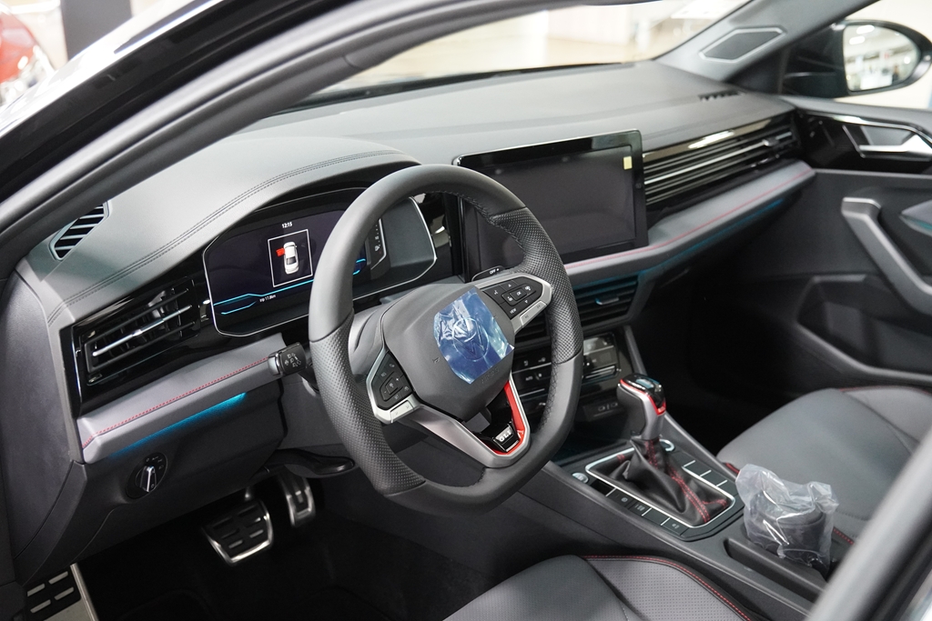 JETTA 2.0 350 TSI GASOLINA GLI DSG12