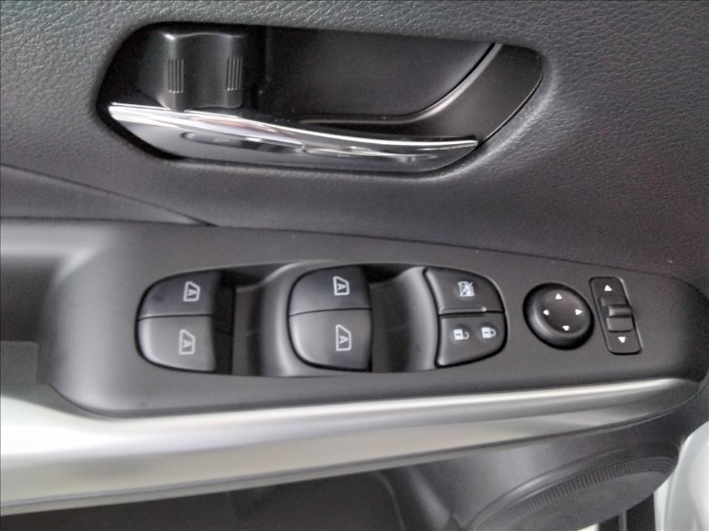 KICKS PLAY 1.6 16V FLEXSTART ADVANCE PLUS XTRONIC15