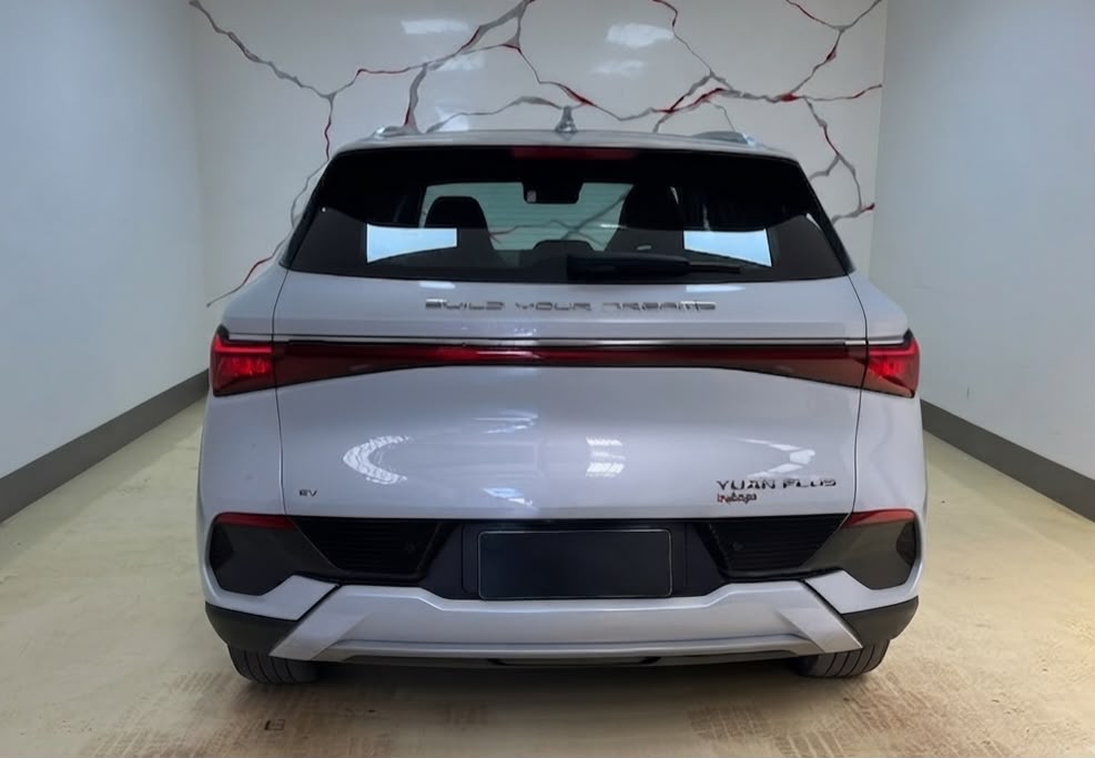 YUAN PLUS 60,8 KW ELÉTRICO1