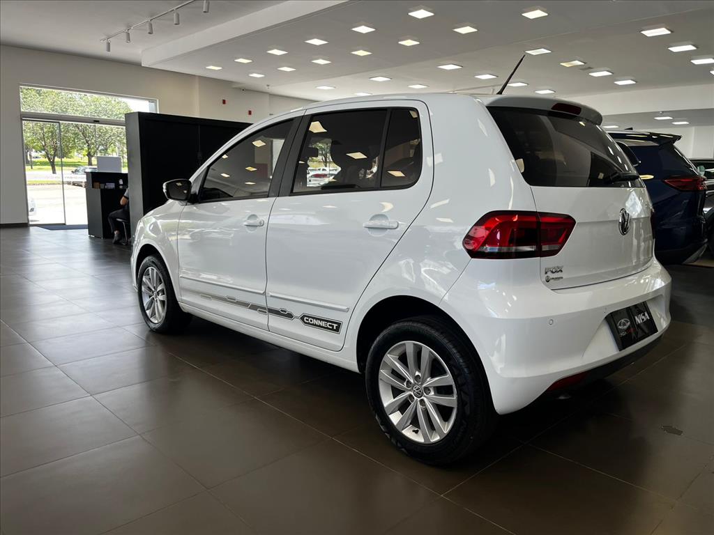 VW - Volkswagen-FOX-1.6 MSI TOTAL FLEX CONNECT 4P MANUAL