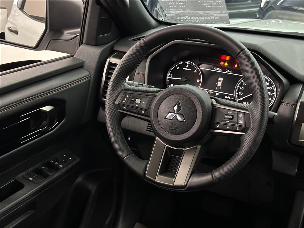 TRITON 2.4 BITURBO DIESEL CD KATANA 4X4 AUTOMÁTICO5