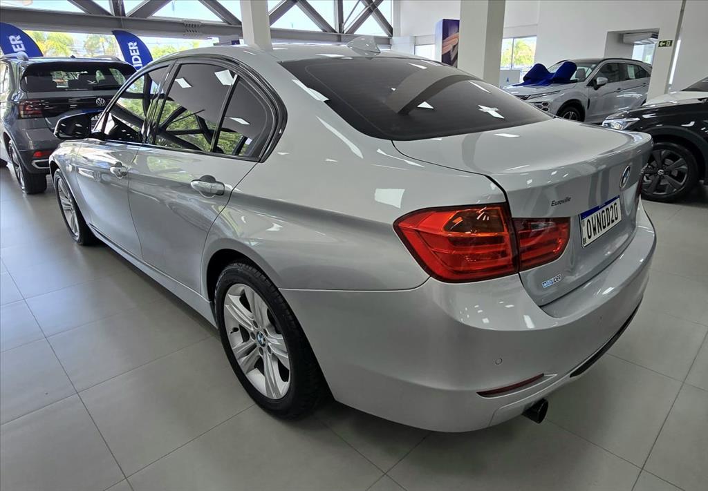 320i 2.0 GT SPORT 16V TURBO GASOLINA 4P AUTOMÁTICO3