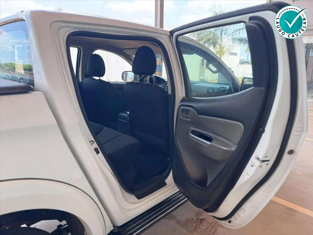 L200 TRITON 2.4 16V TURBO DIESEL SPORT HPE CD 4P 4X4 AUTOMÁTICO16