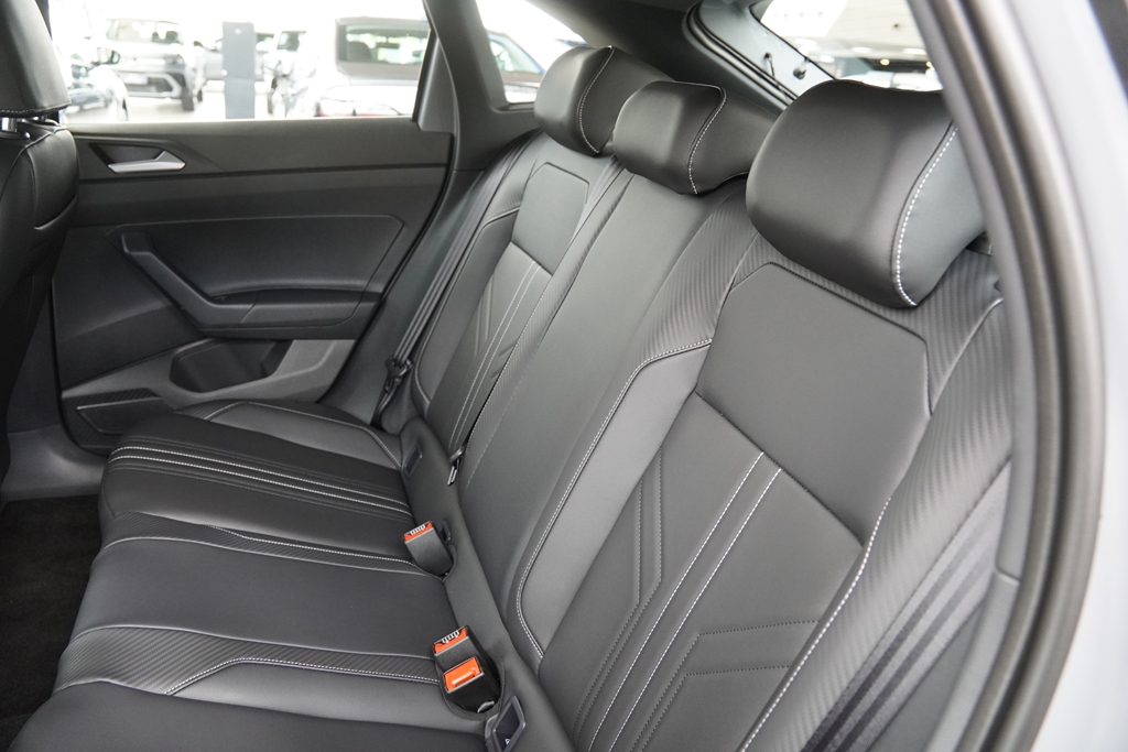 NIVUS 1.0 200 TSI TOTAL FLEX HIGHLINE AUTOMÁTICO8