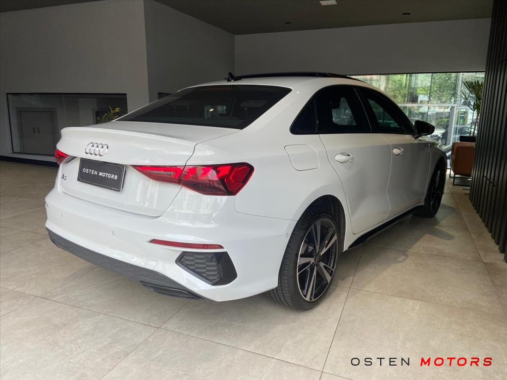 Audi-A3-2.0 40 TFSI MHEV SEDAN PERFORMANCE BLACK S-TRONIC